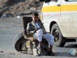 “إندبندنت”: الحوثيون يجبرون الأطفال على حمل “الكلاشينكوف”