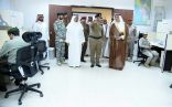 أمير جازان يتفقد مقر العمليات المشتركة للجهات اﻷمنية بالمنطقة