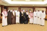 نائب أمير جازان يستقبل المرشحين بجمعية القرآن الكريم بصامطة المشاركين بجائزة الملك سلمان .