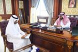 نائب أمير جازان يستقبل مدير الشؤون الصحية بالمنطقة