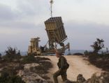 الجيش الإسرائيلي ينصب “القبة الحديدية” استعداداً لتصعيد ضد غزة
