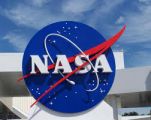 “ناسا” تساعد شركات على تطوير مركبات تجارية للهبوط على القمر