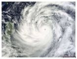 التايفون ” Usagi” أعظم إعصار على كوكب الأرض منذ عام 1984 يشق طريقه بإتجاه تايوان والفلبين وهونج كونج
