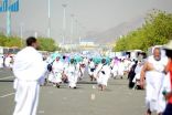 طقوس الحج.. تبدأ بـ”النظرة الأولى” وتنتهي بابتلاع خيوط أستار الكعبة