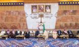 خادم الحرمين يقيم مأدبة غداء تكريماً للرئيس المصري