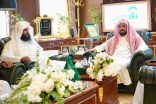 مدير عام فرع الرئاسة العامة لهيئة الأمر بالمعروف والنهي عن المنكر بالمدينة المنورة يزور مساعد رئيس الشؤون الدينية بالمسجد النبوي