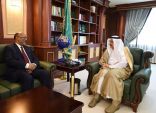 أمير جازان يلتقي بالسفير البنجلاديشي لدى المملكة
