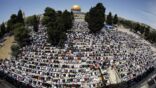 50 ألف مصلٍّ يؤدون “الجمعة” في المسجد الأقصى