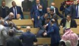 بالفيديو.. شجار عنيف بالبرلمان الأردني خلال جلسة تعديل الدستور
