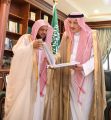 أمير منطقة جازان يتسلم تقرير هيئة الأمر بالمعروف عن تحقيق الأمن الفكري