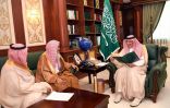 أمير جازان يستقبل فضيلة مفتي المنطقة الشيخ محمد شيبه ومدير الفرع المعيّن.