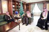 أمير منطقة جازان يستقبل الرئيس العام للموانئ.