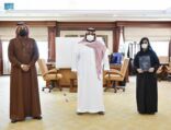 نائب أمير منطقة جازان يكرم الطالبة ” دلع مدخلي “