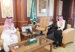 نائب أمير جازان يستقبل محافظ العيدابي واللجنة المنظمة لمهرجان العسل الرابع