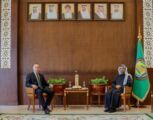 الأمين العام لمجلس التعاون يؤكد تعزيز العلاقات الخليجية – الأوكرانية بما يخدم المصالح المشركة