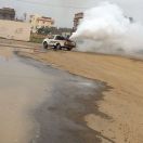 *بلدية الطوال تستمر في اعمال المكافحة الحشرية وتكثف فترات العمل المسائية والصباحية بعد الامطار التي هطلت على المنطقة.*