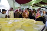 أمير منطقة جازان يدشن أكبر قرص عسل على مستوى المملكة بمهرجان عسل العيدابي
