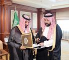 نائب أمير جازان يتسلم تقرير إنجازات مكافحة المخدرات بالمنطقه