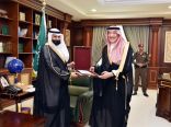 الأمير محمد بن ناصر يستقبل رئيس ووكلاء جامعة جازان