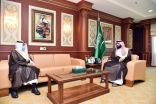الأمير محمد بن عبدالعزيز يلتقي رئيس جامعة جازان