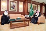 نائب أمير منطقة جازان يتسلم التقرير الخاص بمنجزات وأعمال الإدارة العامة للتعليم بجازان
