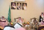 أمير منطقة جازان يتفقد محافظة الريث ويلتقي بالمشايخ والأهالي..