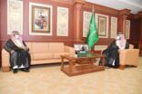 الأمير محمد بن عبدالعزيز يتسلم تقرير الأداء السنوي لفرع هيئة حقوق الإنسان بالمنطقة