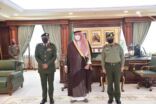 أمير جازان يقلد مُدِيري الجوازات والسجون بالمنطقة رتبتيهما الجديدة “لواء”