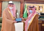 أمير جازان يتسلم تقرير إسكان جازان للربع الأول من العام 2021م