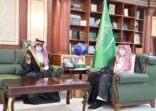 أمير منطقة جازان يتسلم التقرير السنوي لشؤون الإسكان للعام 2021م