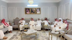 المكتب التعريفي للمتقاعدين بالصوارمة يزور منزل شيخ شمل الحكامية والمغافير