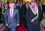 خادم الحرمين الشريفين يعقد جلسة مباحثات رسمية مع ملك الأردن في الرياض