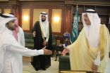 أمير جازان يستقبل وكيل وزارة العمل والتنمية المساعد للبرامج الخاصة