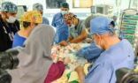 نجاح عملية فصل التوأم السيامي العراقي “عمر وعلي”