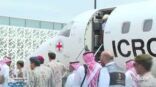 وصول طائرة تقل أسرى سعوديين إلى الرياض ضمن عملية تبادل الأسرى في اليمن