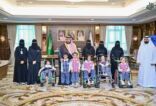 أمير جازان يستقبل مدير مركز جمعية الأطفال ذوي الإعاقة بالمنطقة