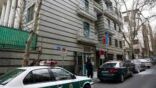 أذربيجان تخلي سفارتها بطهران.. وتصف الهجوم عليها بالإرهاب