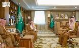 أمير جازان يستقبل الرئيس التنفيذي لتجمع جازان الصحي