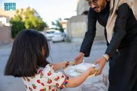 «الطُّعمة».. عادة رمضانية تعزز التكافل بين جيران الحدود الشمالية