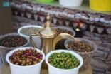 استعراض فنون إعداد القهوة السعودية في معرض البن السعودي بجازان