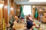 أمير جازان يطلع على التقرير السنوي للدفاع المدني بالمنطقة