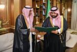 الأمير محمد بن عبدالعزيز يستقبل رئيس ووكلاء جامعة جازان