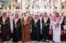 أمير الرياض يؤدي صلاة الميت على الأميرة نوره بنت عبدالعزيز بجامع الإمام تركي بن عبدالله
