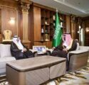 أمير جازان يستقبل مدير مركز الإنتاج الإذاعي والتلفزيوني بالمنطقة