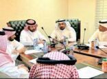 محافظ فيفاء القحطاني يجتمع بأعضاء المركز الإعلامي للمحافظة