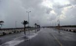 “الأرصاد”: رياح نشطة وسحب رعدية على منطقة جازان