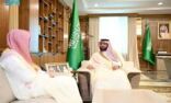 أمير منطقة جازان يستقبل رئيس المحكمة الإدارية بالمنطقة