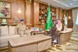 أمير جازان يستقبل قائد المنطقة الجنوبية