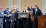الكونغرس الأمريكي يكرِّم الأمين العام لرابطة العالم الإسلامي تقديرًا لجهود الرابطة في مكافحة الكراهية