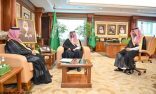 نائب أمير منطقة جازان يستقبل مدير فرع “البيئة” والمزارع حسن حبيبي